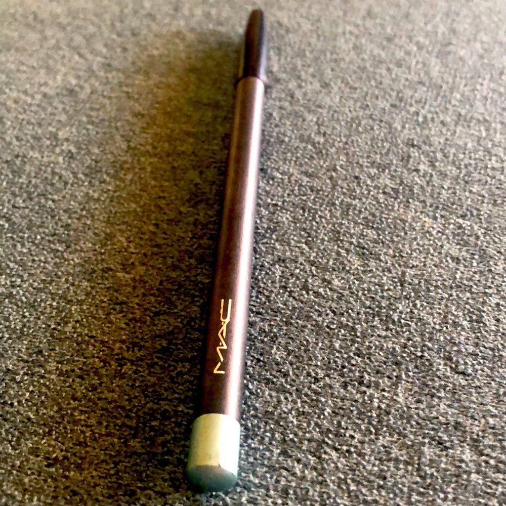 MAC Ivy Eye Kohl Pencil! Rare!